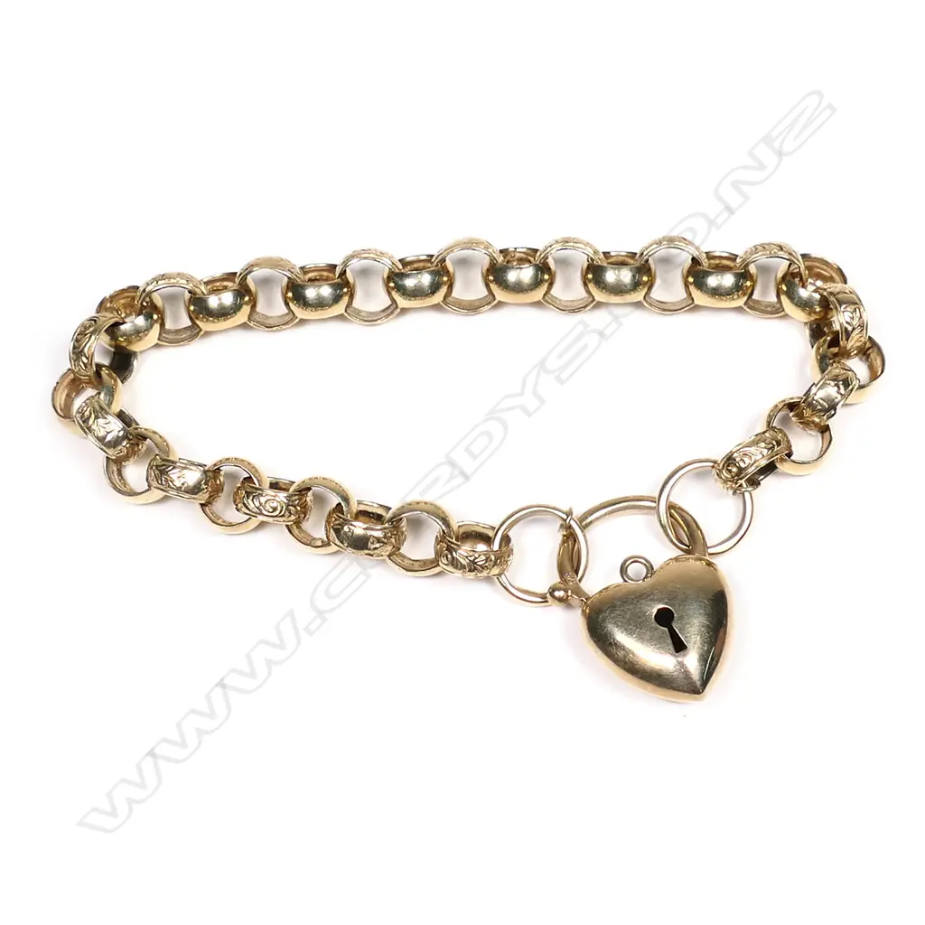 A 9ct yellow gold belcher link bracelet, Image 1++