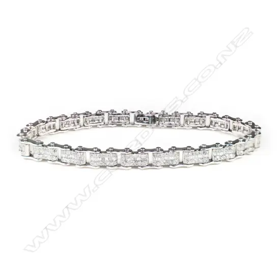 An 18ct white gold and diamond bracelet,