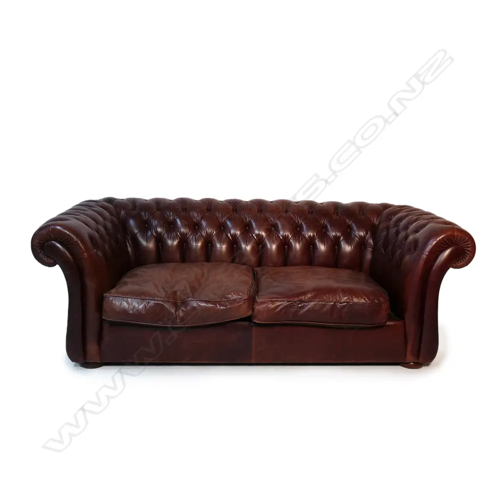 A Conran leather chesterfield three-seater, Image 1++