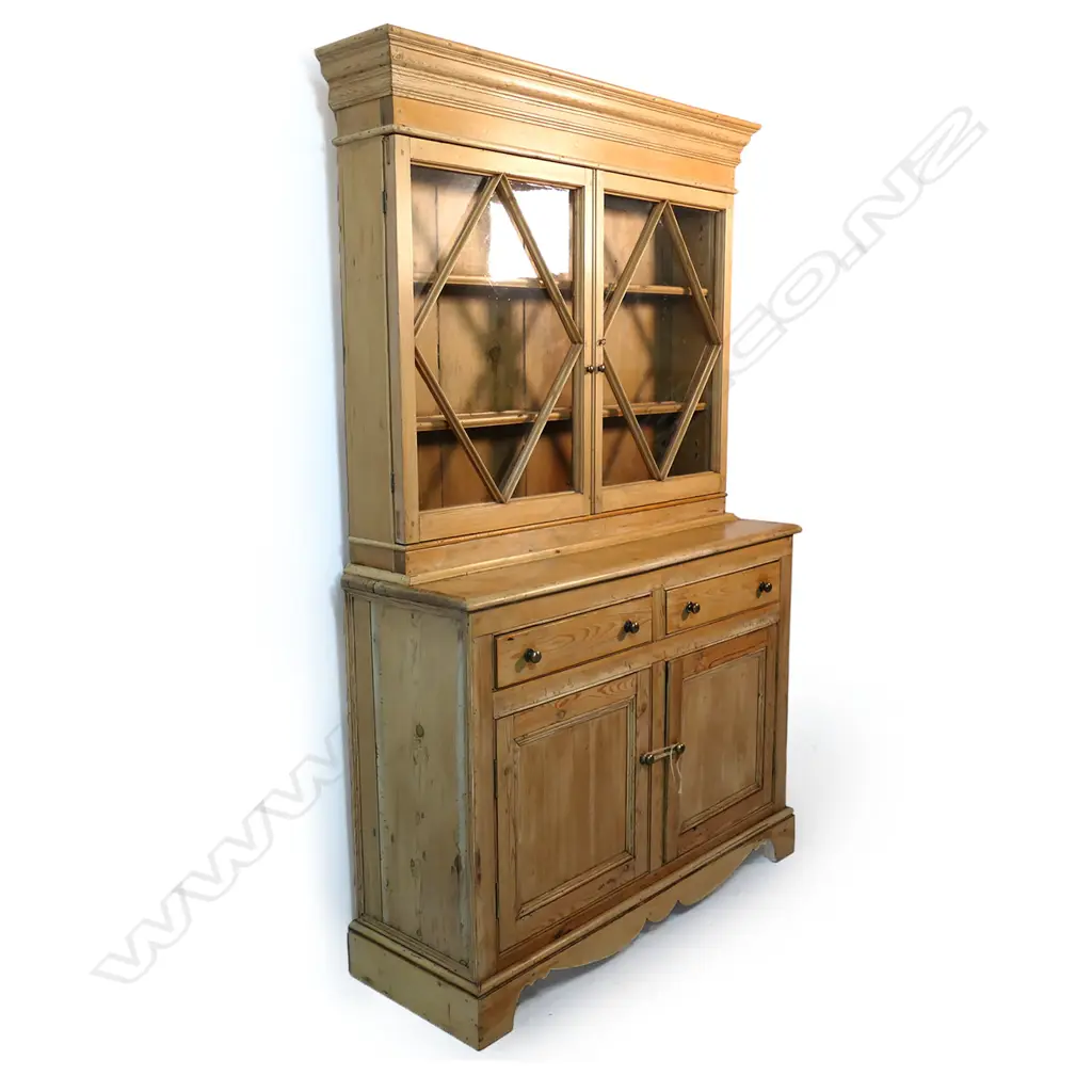 A Victorian striped pine kitchen dresser, with glazed upper section, Image 1++
