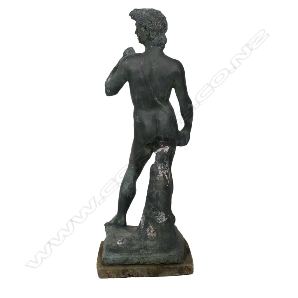 A bronze statue after Michelangelo's David, Image 1++