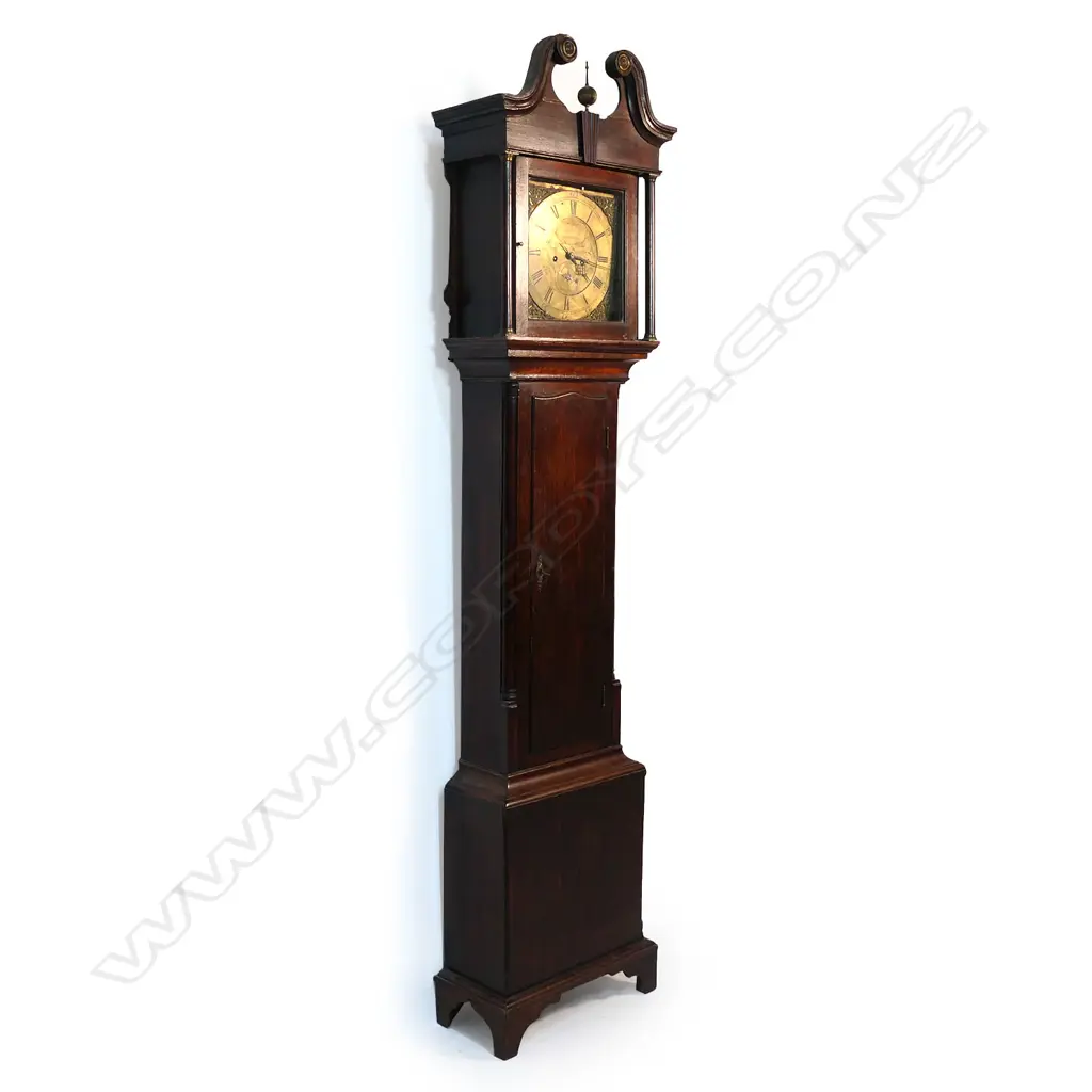 A George III oak long case clock, Image 1++