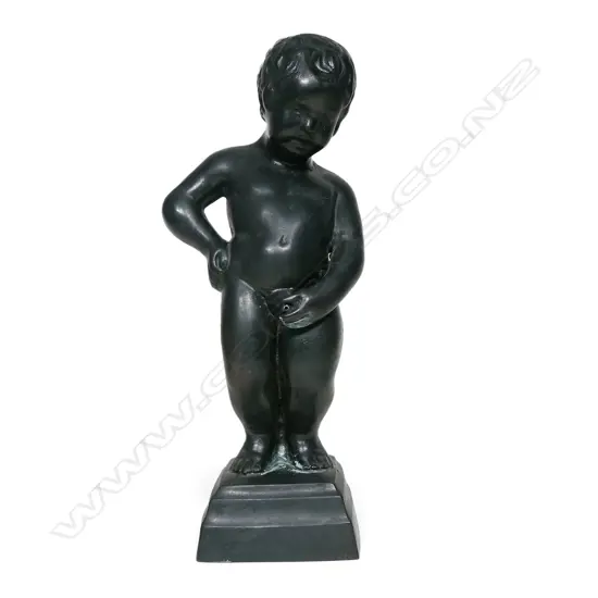 A vintage bronze cherub fountain head 'puer mingens',