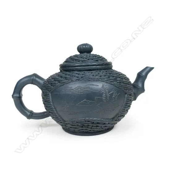 A small Yixing zisha teapot, by Jiang Haiming, Assistant Arts and Craft Master,