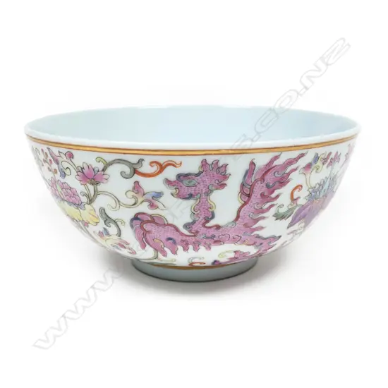 A Chinese fine quality porcelain bowl,