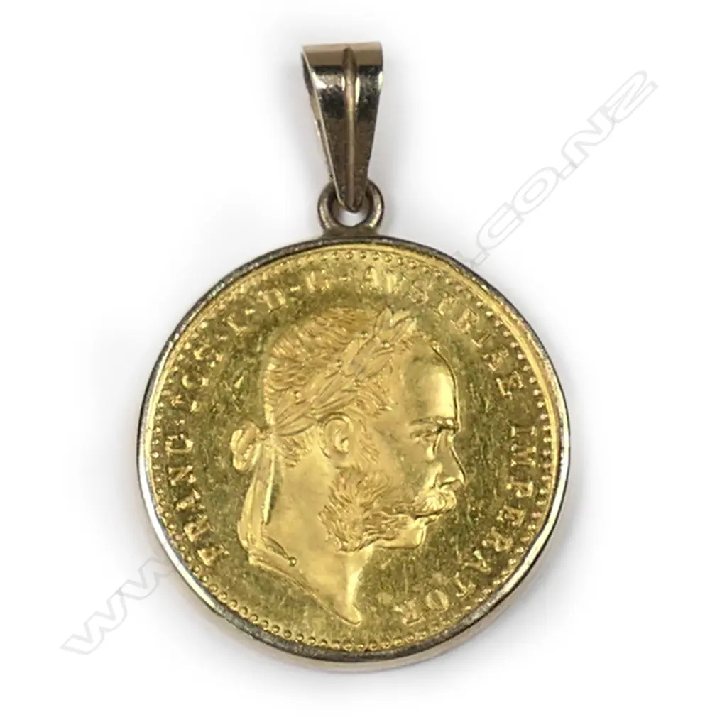 An Austrian 1915 re-strike 1 ducat gold coin, Image 1++
