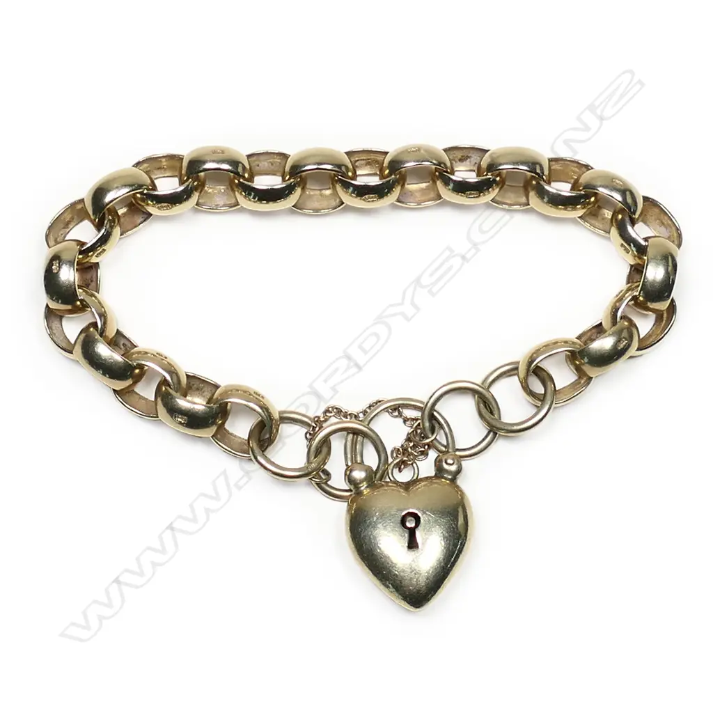 A heavy solid oval belcher link bracelet, Image 1++