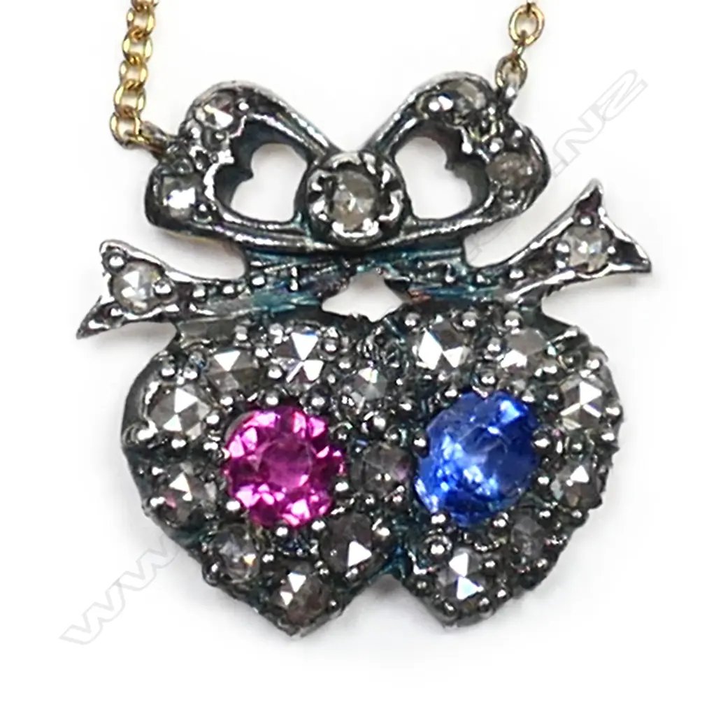A classical silver gilt and gem set double heart joined pendant, Image 1++