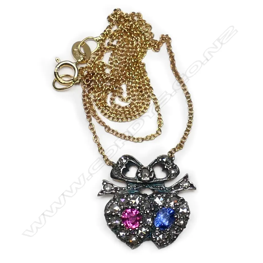 A classical silver gilt and gem set double heart joined pendant, Image 1++