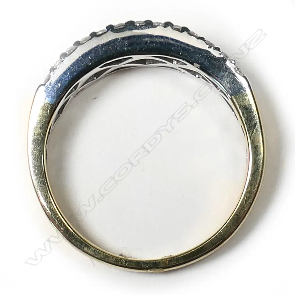 A 14ct yellow gold and multi diamond band ring, Image 1++