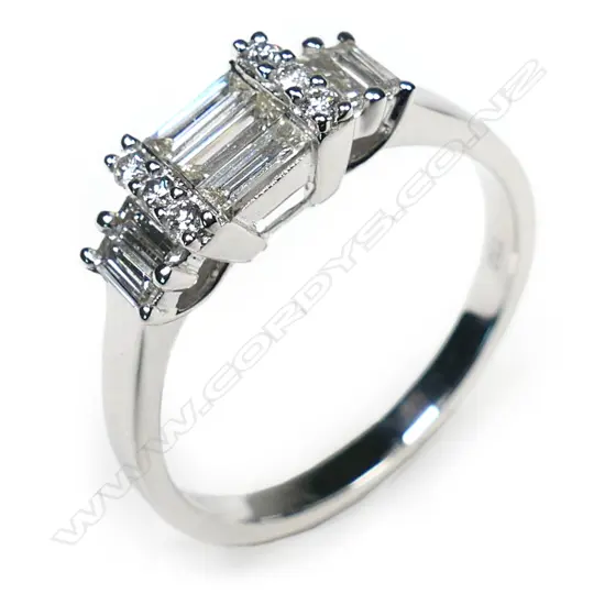 An 18ct white gold diamond ring,