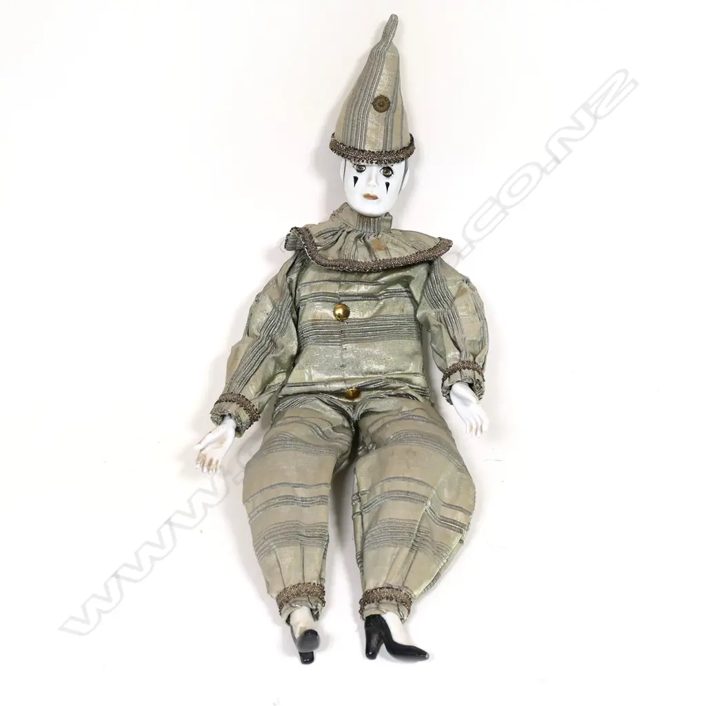 A French Pierrot porcelain doll Image 1++