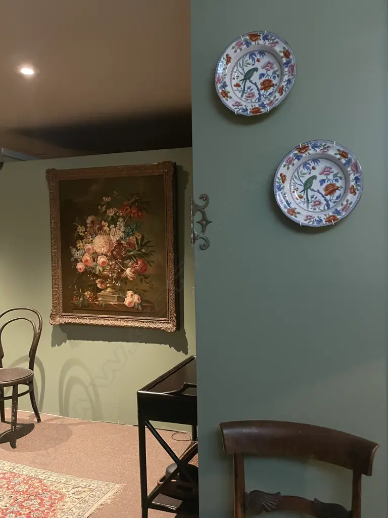 A pair of Victorian 'Stone China' bowls Image 1++