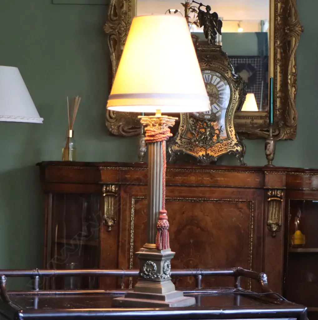 An English brass column table lamp with shade, Image 1++