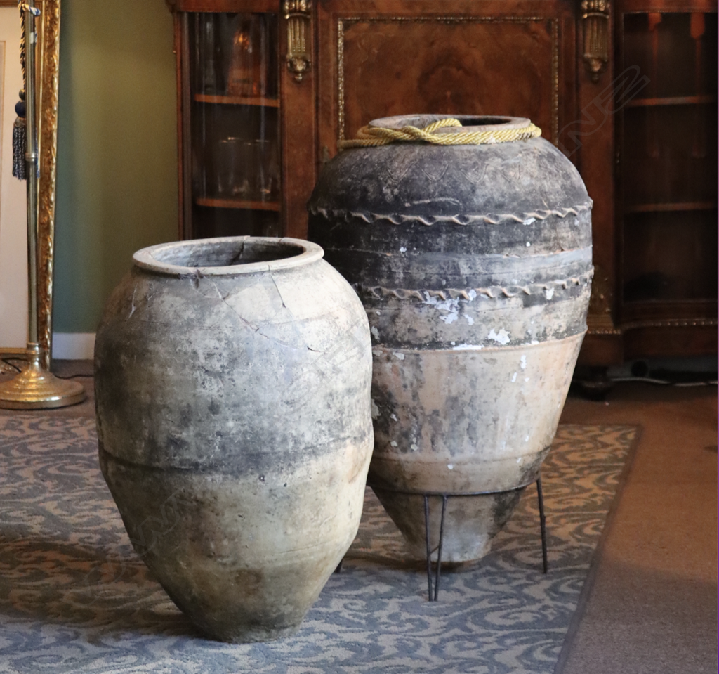 Two antique oil jars (repaired) one on stand H.860 and 690mm Image 1++