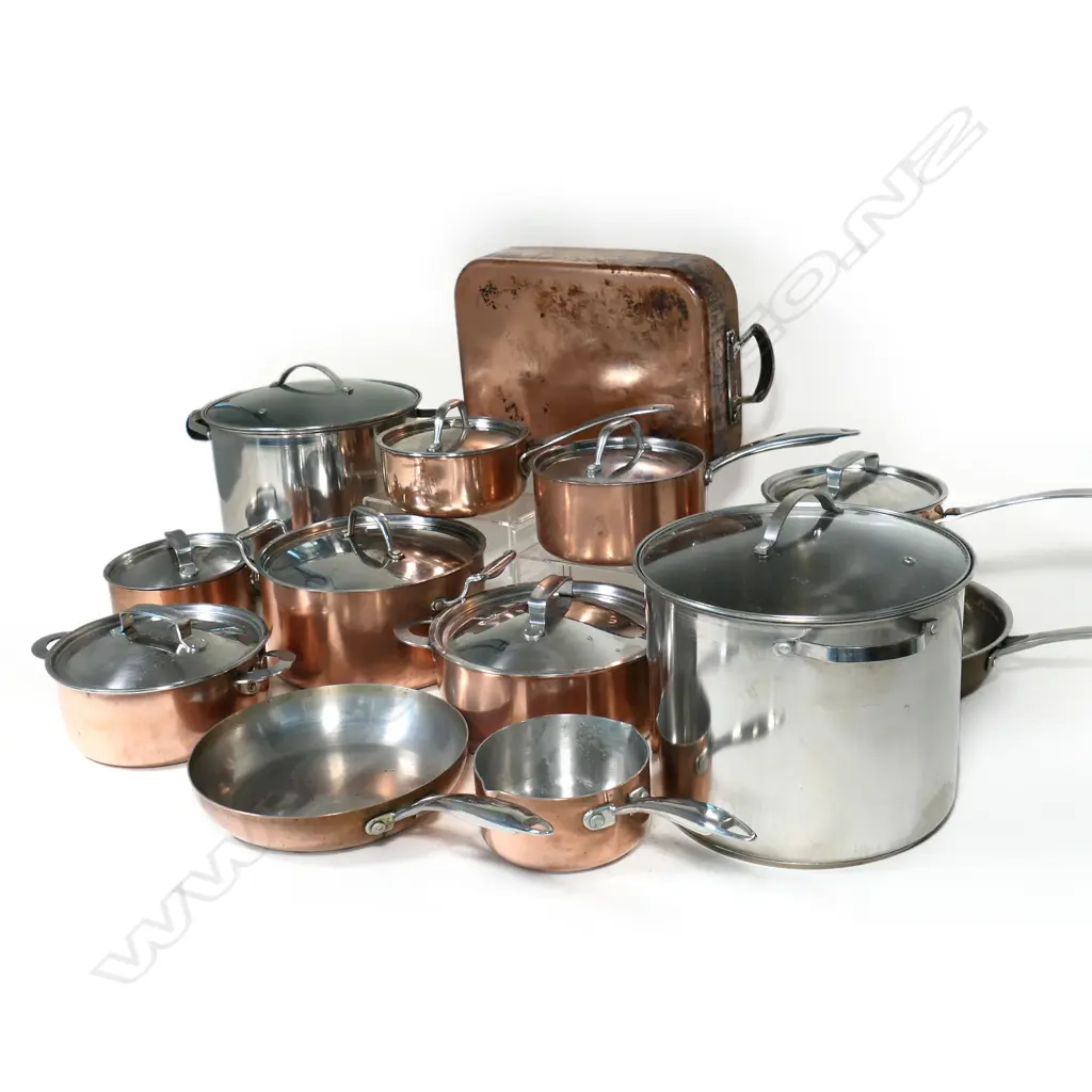 A selection of  14  x copper cook ware, Image 1++