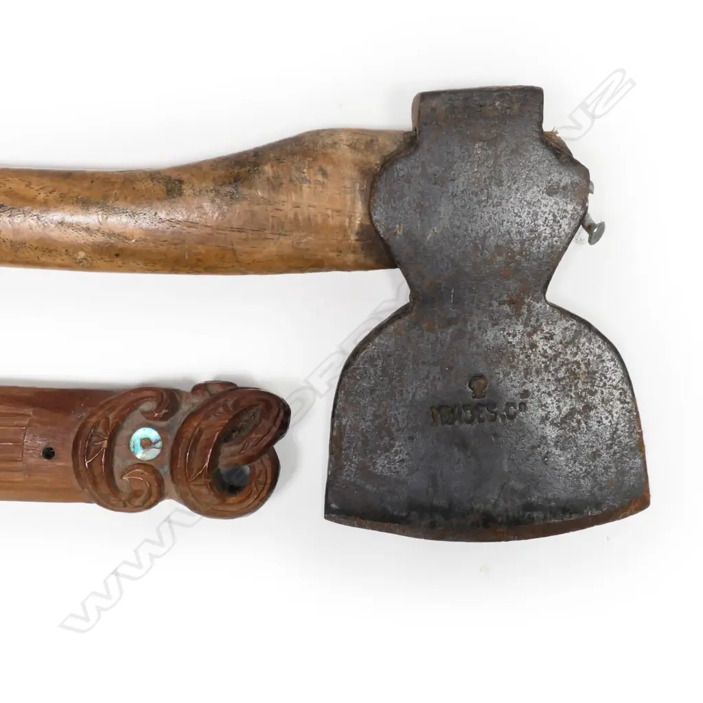 A Māori carved patiti handle and old hatchet with blade, Image 1++