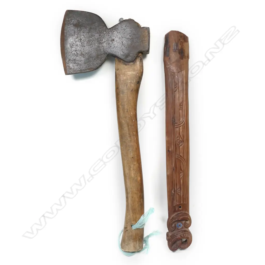 A Māori carved patiti handle and old hatchet with blade, Image 1++