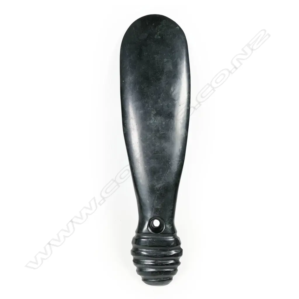 A Māori mere pounamu, Image 1++