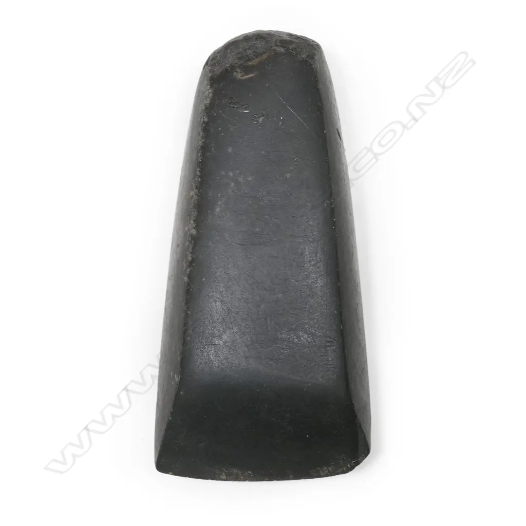 A Māori pre-European stone toki (adze), Image 1++