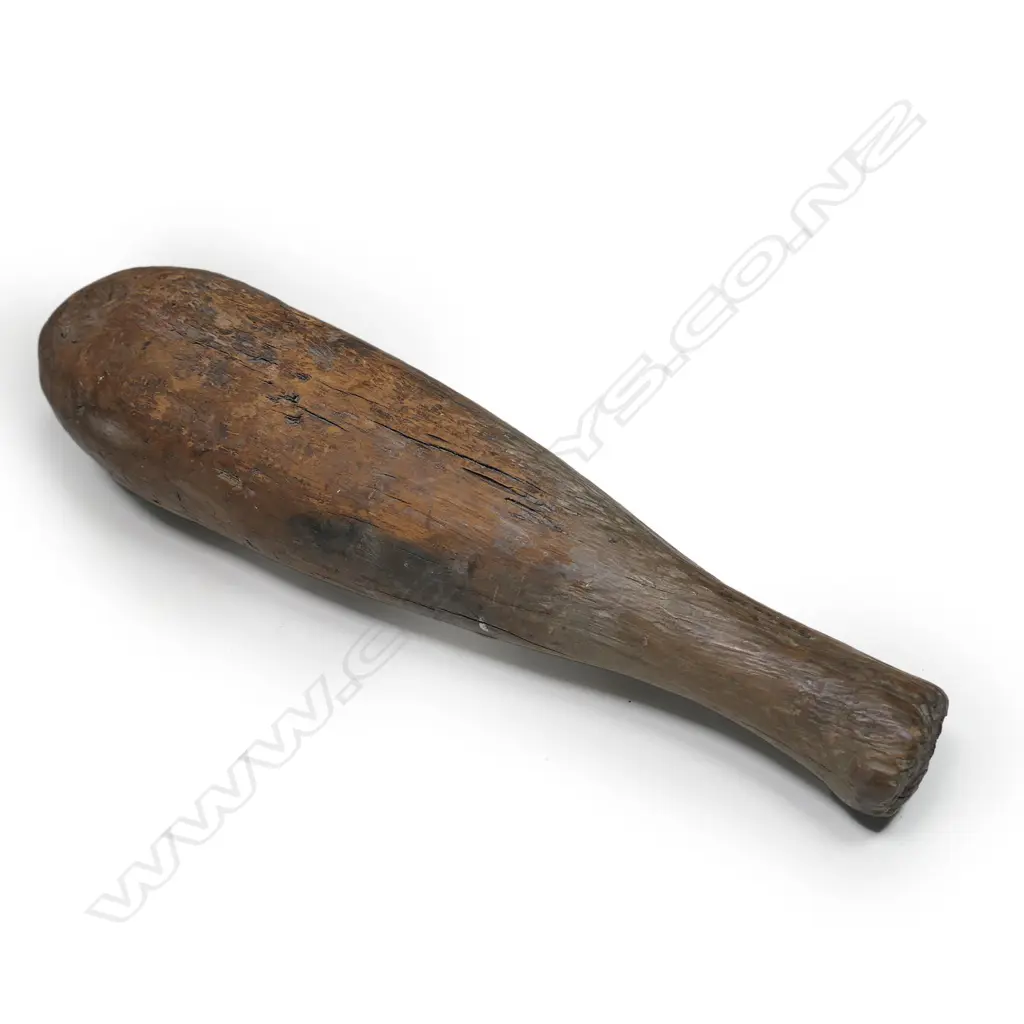 A Māori pre-European patu aruhe (fern root pounder), Image 1++