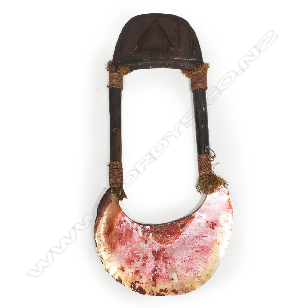 PNG Sepik kina shell breast plate, Image 1++