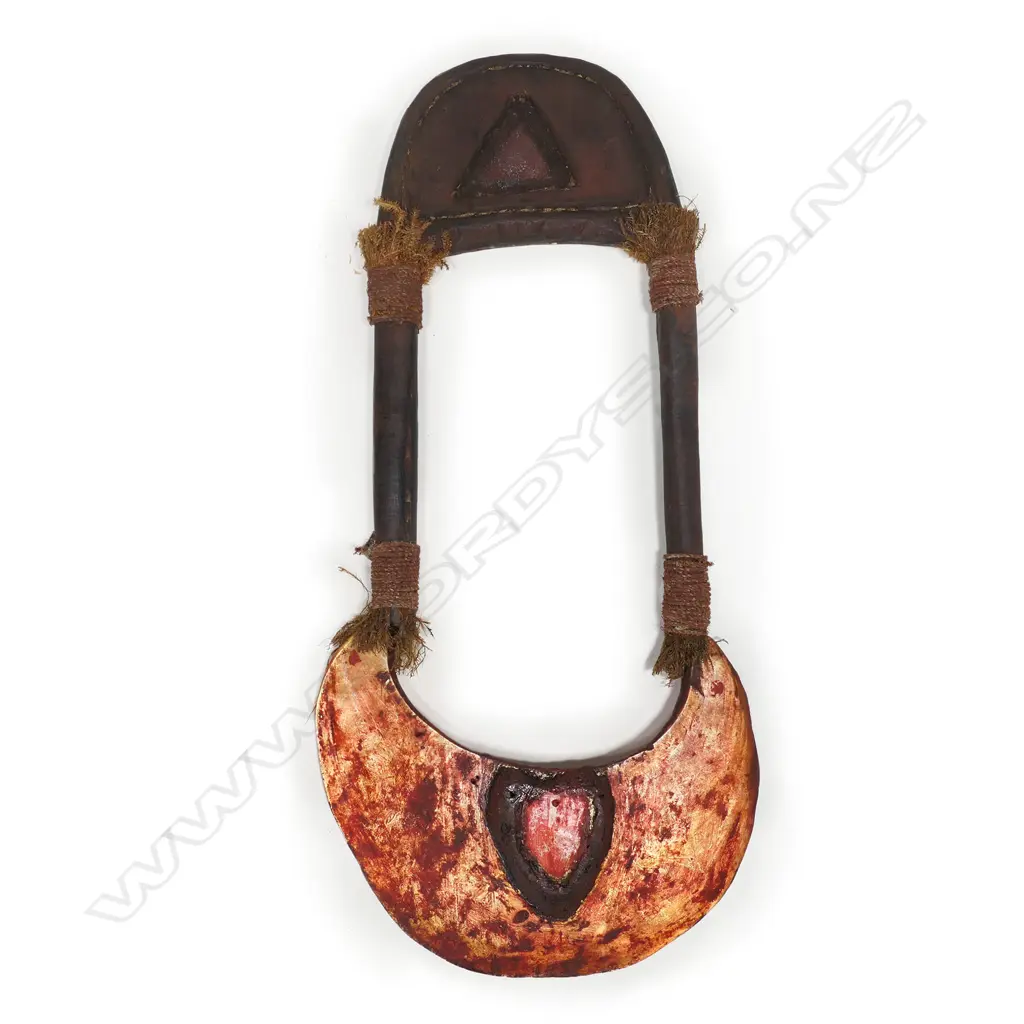 PNG Sepik kina shell breast plate, Image 1++
