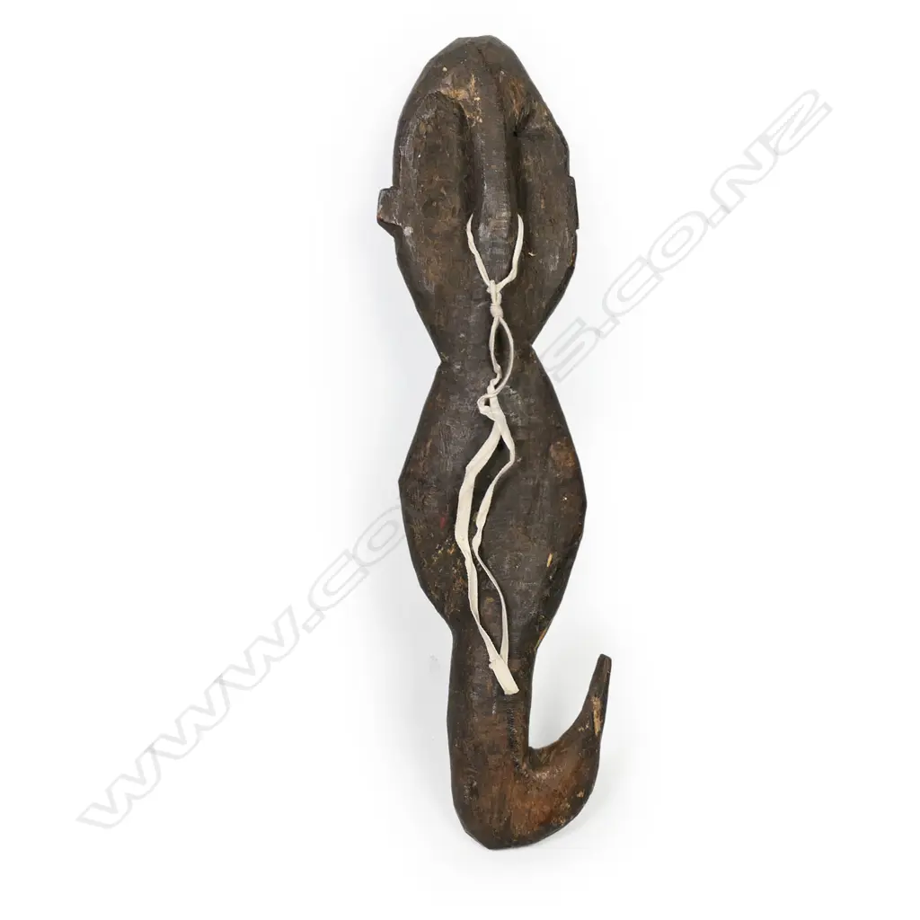 PNG old carved wood suspension hook, Image 1++