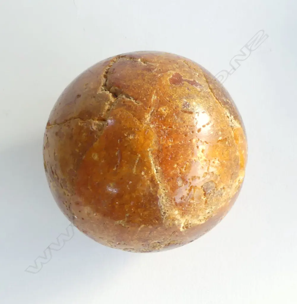 KAURI GUM BALL Dia.90mm. Some restoration Image 1++