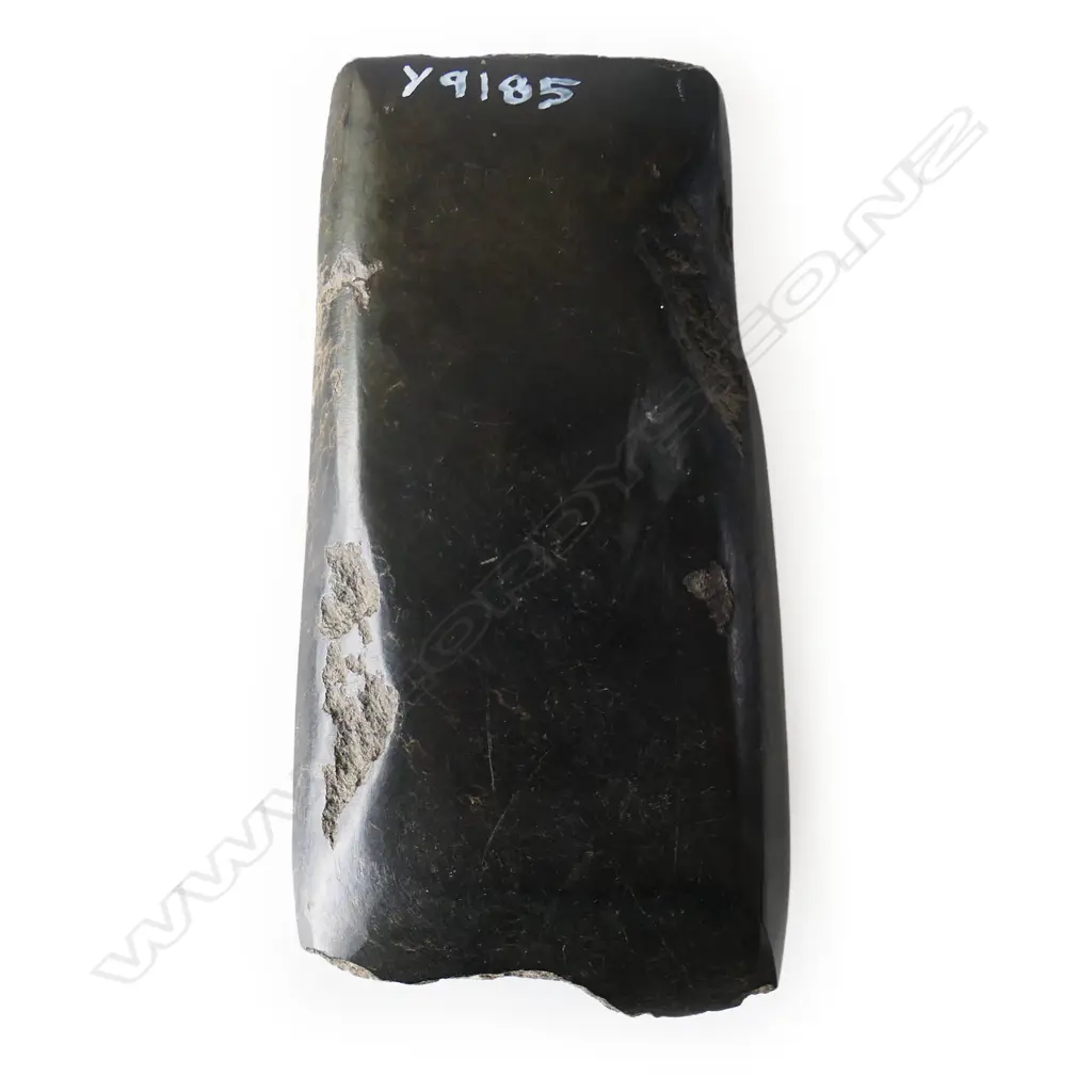 A large 19thC or earlier Maori pounamu adze Image 1++