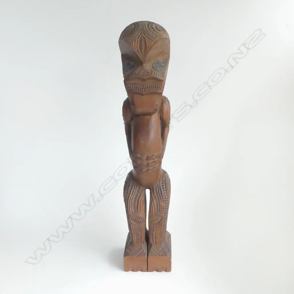 Māori carved tekoteko figure Image 1++