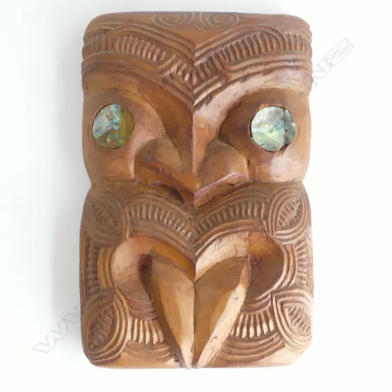 Mid/late 20thC Māori carved rimu gable mask