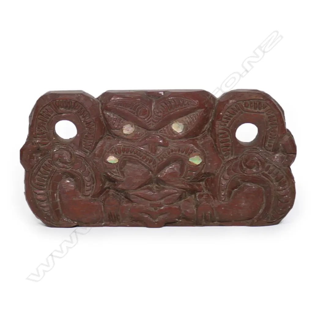 Mid/late 20thC Māori carved hardwood short lintel Image 1++