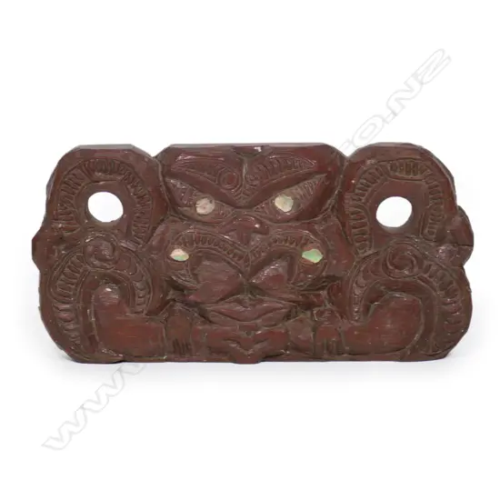 Mid/late 20thC Māori carved hardwood short lintel