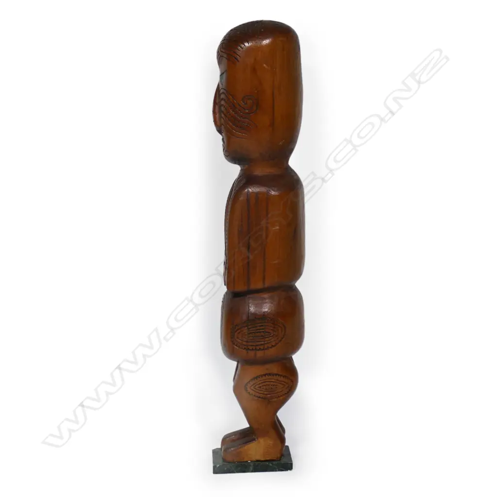 Mid/late 20thC Māori carved folk art tall figure Image 1++