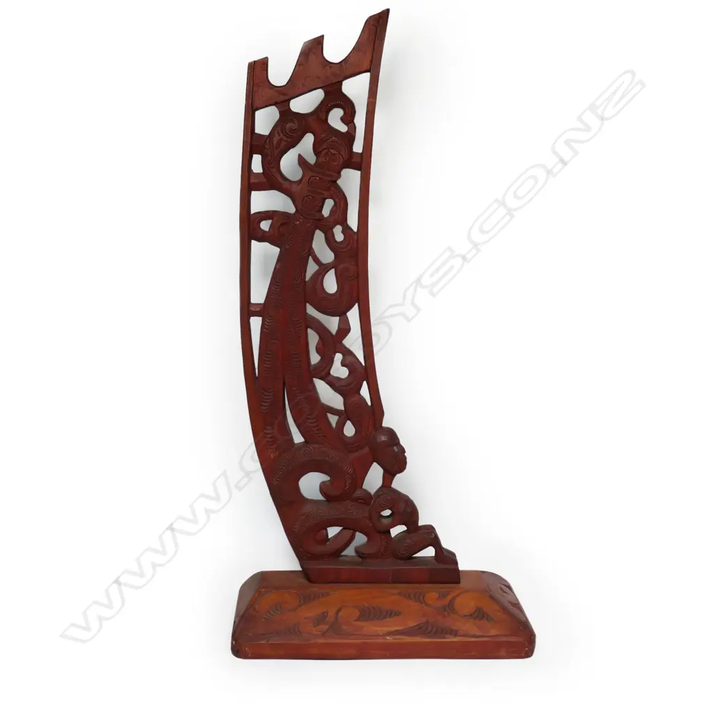 A mid/late 20thC Māori carved waka stern post Image 1++