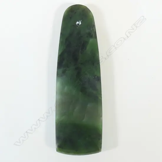A contemporary Māori pounamu hei toki,