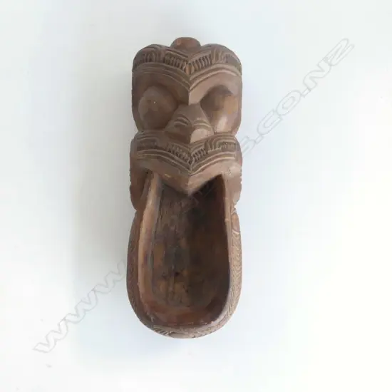 Māori folk art carved mask form bowl