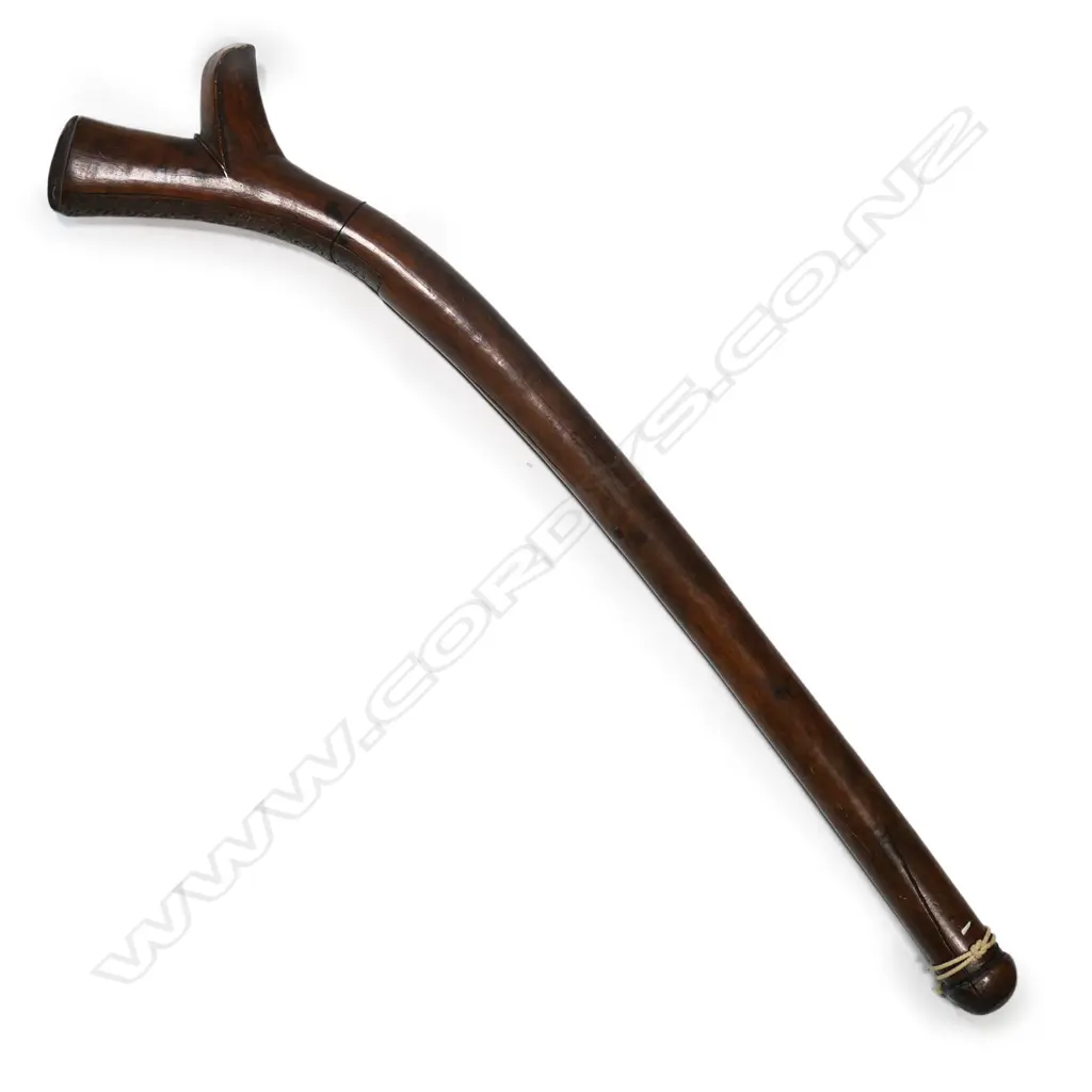 An old Fijian kiakavo long club, Image 1++