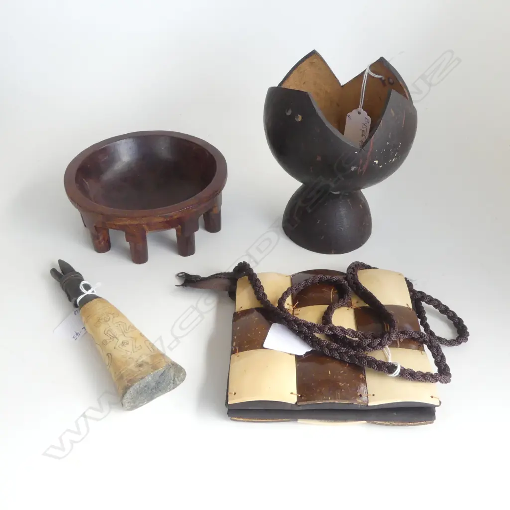 Four tribal pieces Image 1++