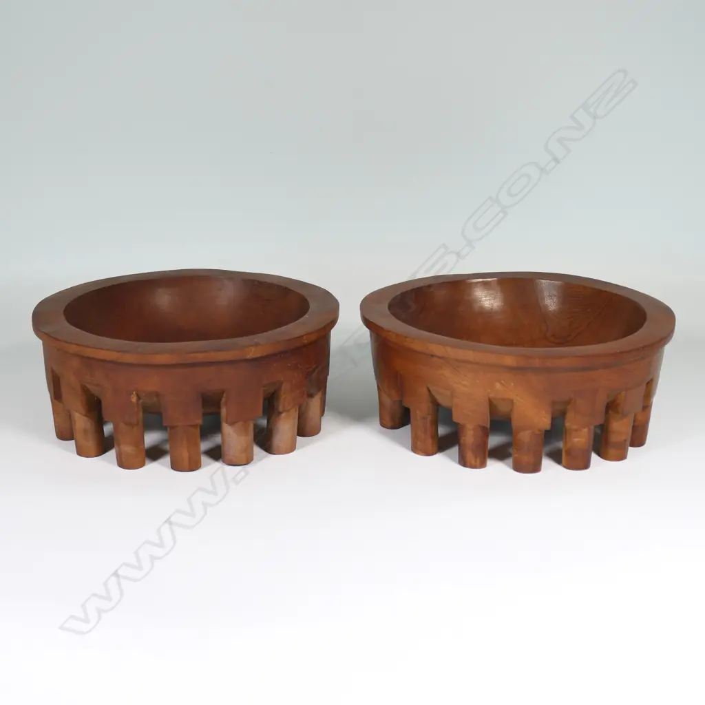 A pair of Samoan carved hardwood kava bowls, Image 1++