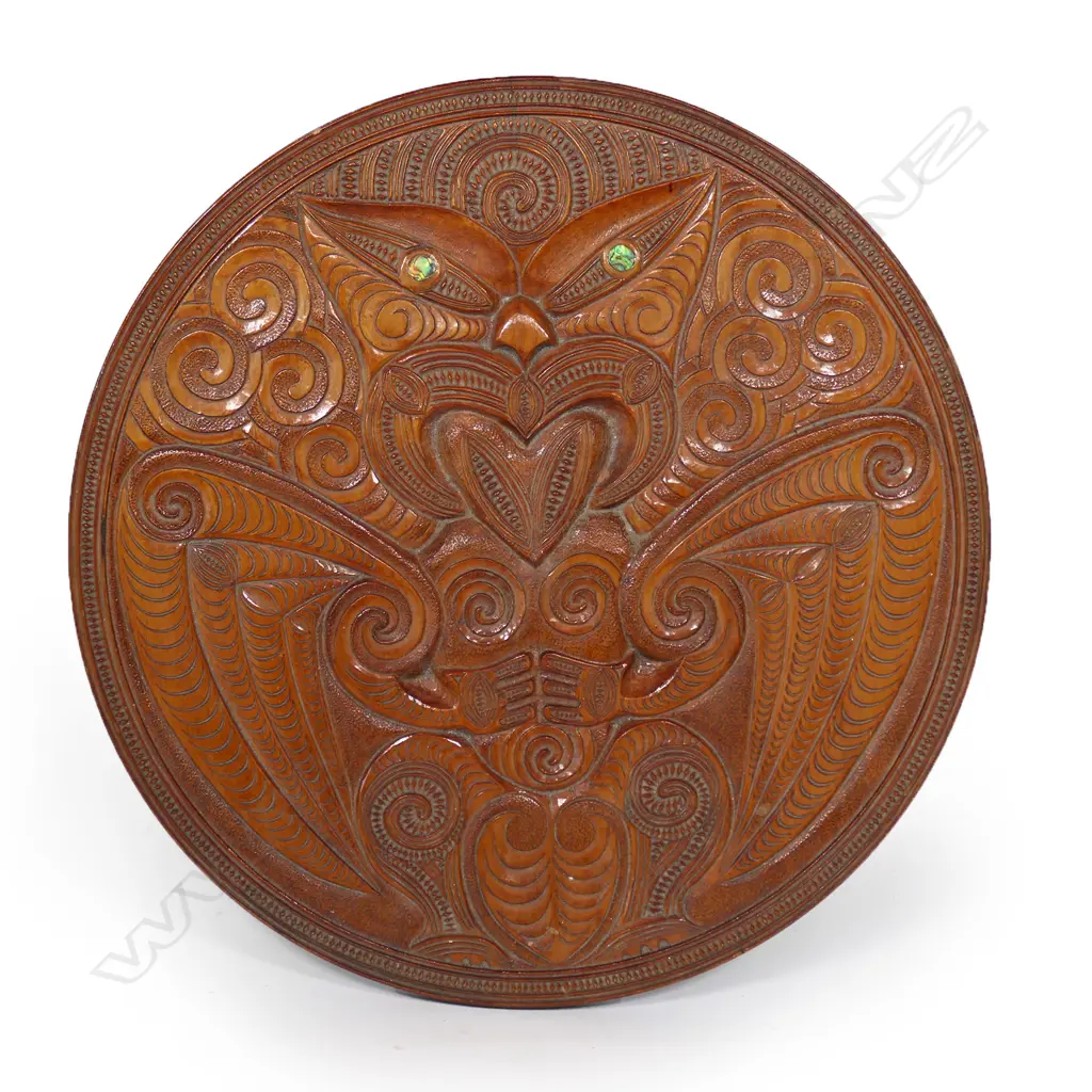 A vintage Māori carved side table, Image 1++