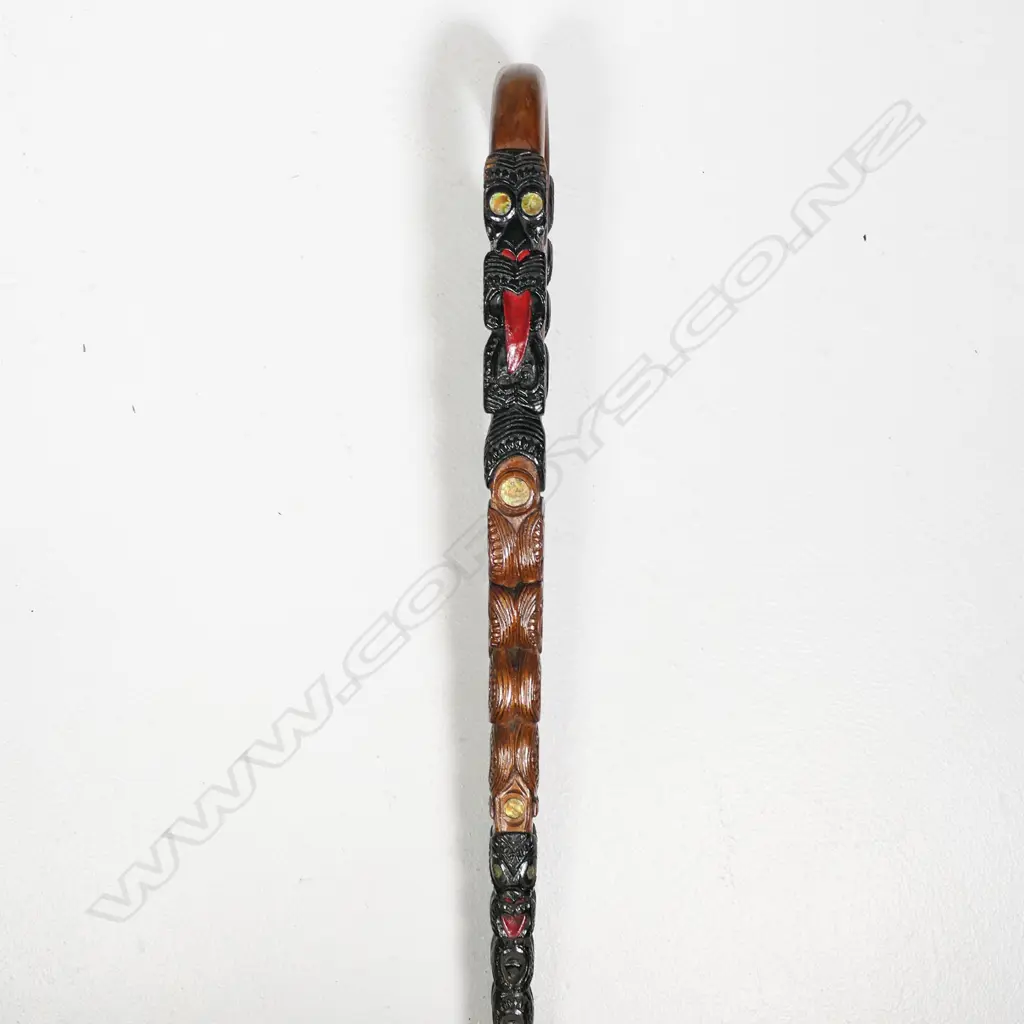 A folk-art carved Māori te toka (walking stick), Image 1++