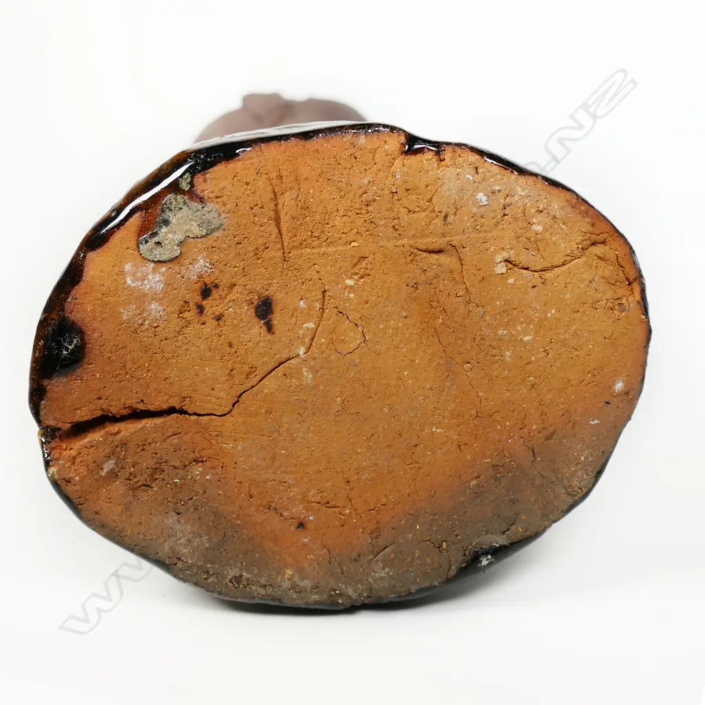 A hand sculpted terracotta figure of Papatūānuku (Earth Mother), Image 1++