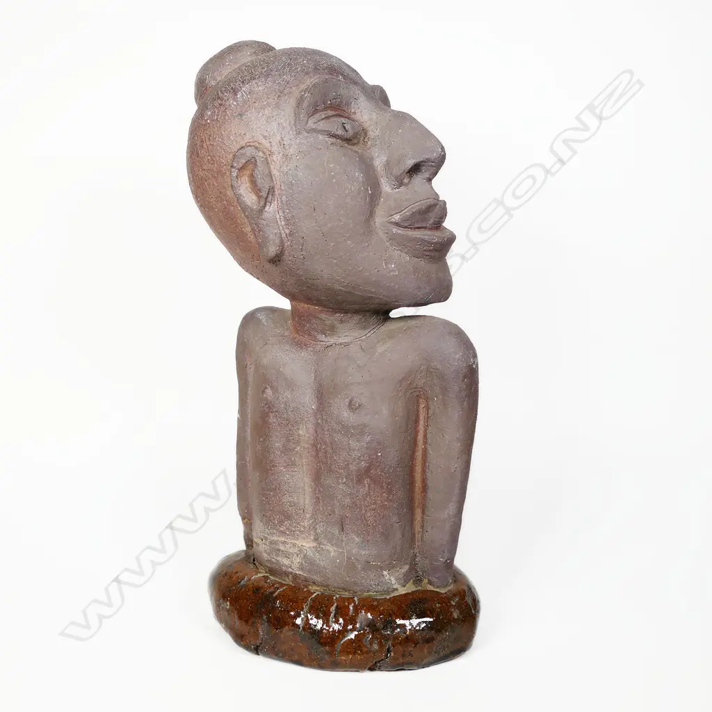 A hand sculpted terracotta figure of Rangi (Sky Father), Image 1++