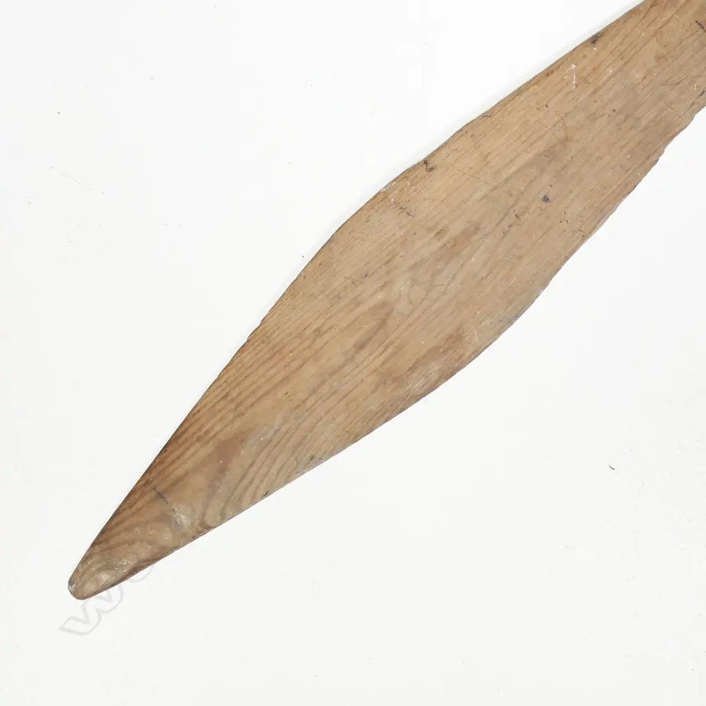 An old carved Māori hoe (paddle), Image 1++