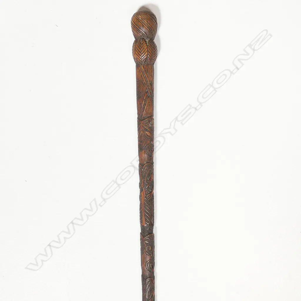 A 19thC Māori carved hardwood tokotoko (walking stick), Image 1++