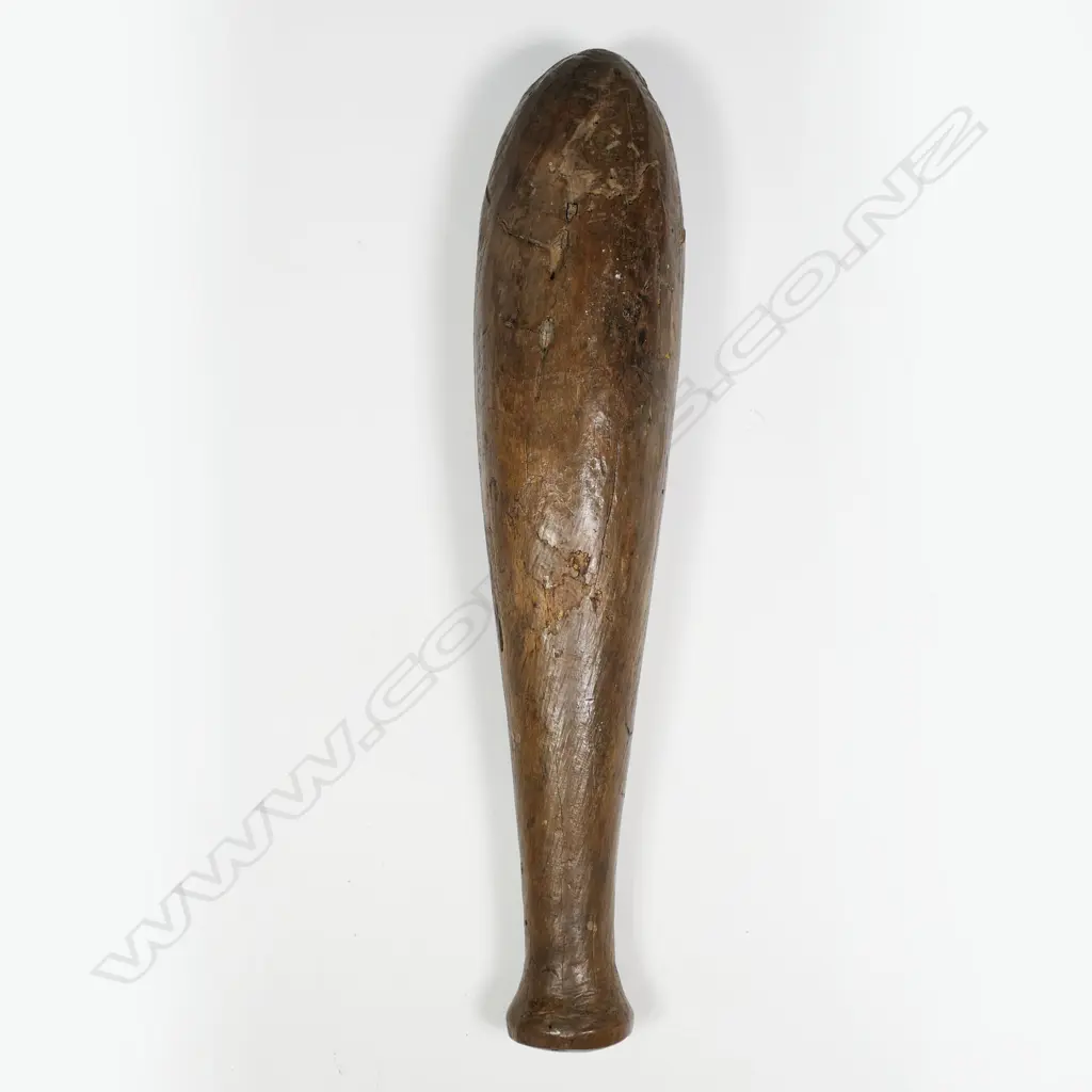 An early Māori wooden flax pounder, Image 1++