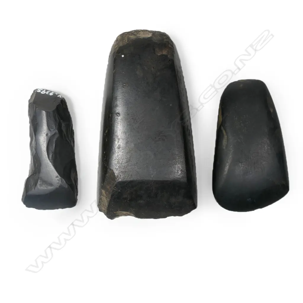 Three small Māori stone toki (adze), Image 1++