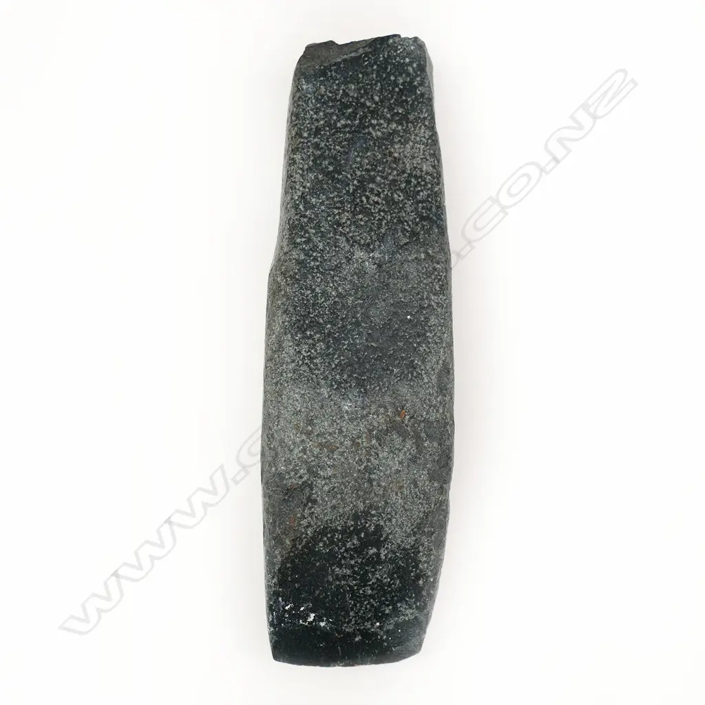 A Māori pre-European hog back type stone toki (adze), Image 1++